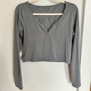 Lululemon cropped gray Henley